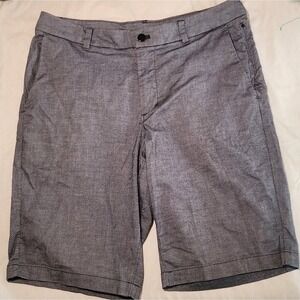 Lululemon Mens Grey Textured Chino Shorts Size 32 Casual Everyday Wear 
Golf